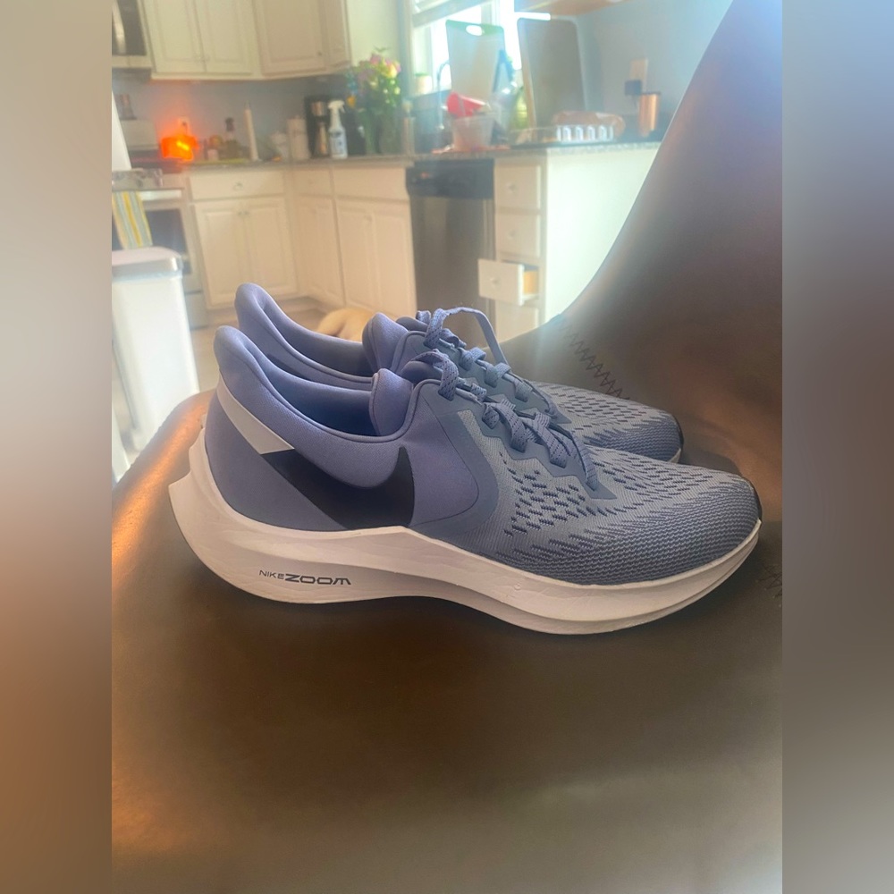 Size 8.5 - Nike Zoom Fly 5 Purple Women’s Worn Once